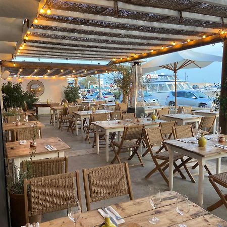 Les Vagues Hotel Saintes-Maries-de-la-Mer Eksteriør billede