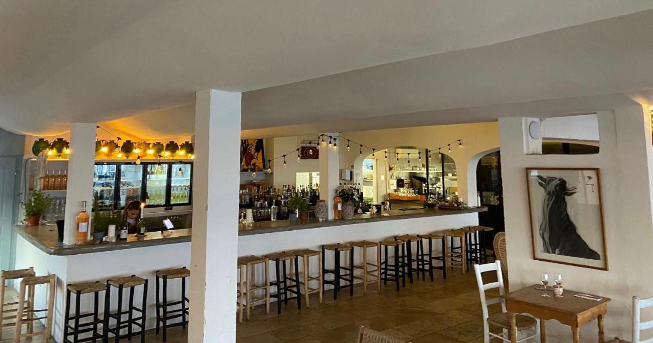 Les Vagues Hotel Saintes-Maries-de-la-Mer Eksteriør billede