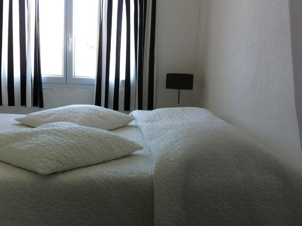 Les Vagues Hotel Saintes-Maries-de-la-Mer Værelse billede